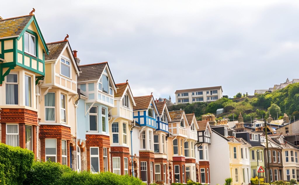 10 Most Popular Neighbourhoods to Buy a Home in the UK
