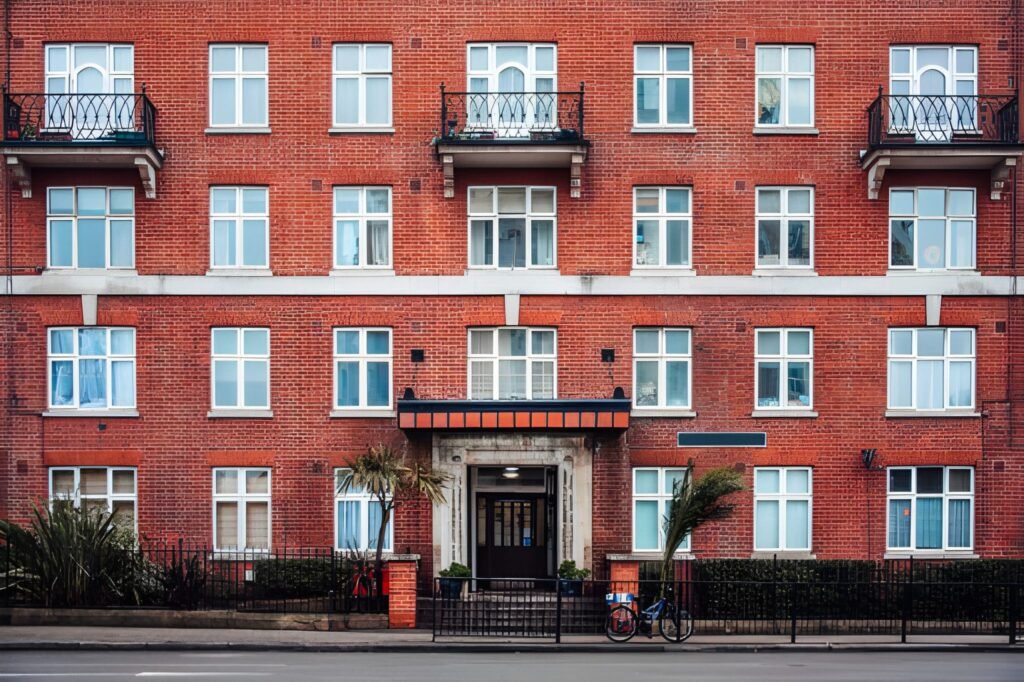 Crafting a Compelling Advert for Your UK Rental Apartment